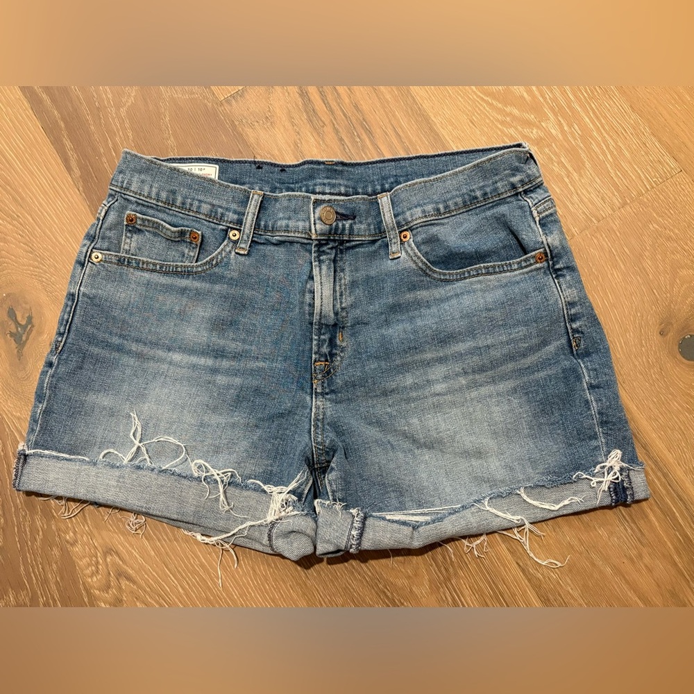 GAP Denim Distressed Women Shorts, size 10P The Girlfriend Mid-rise.